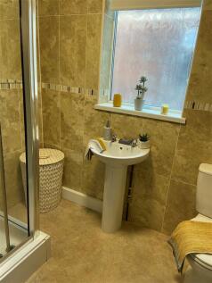 Bathroom 2.1.JPG