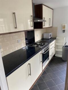 Kitchen 1.JPG