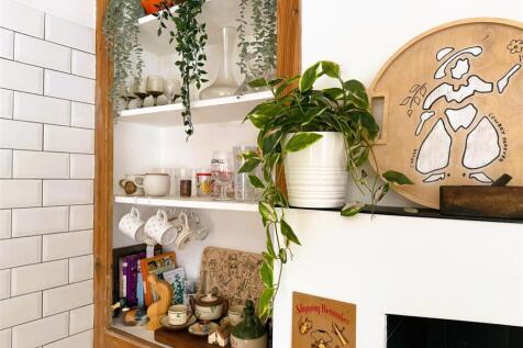 kitchen details.jpg