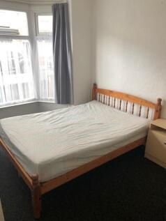 11 Walgrave Bedroom 1.jpg