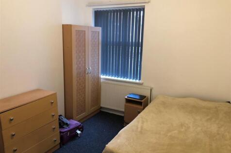 41 Heathcote Street  Bedroom 1.jpg