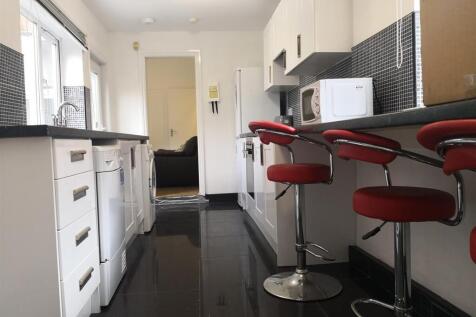 Kitchen 1.2.jpg