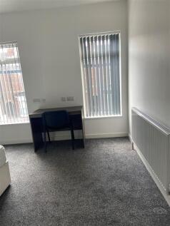 Bedroom 4.1.JPG