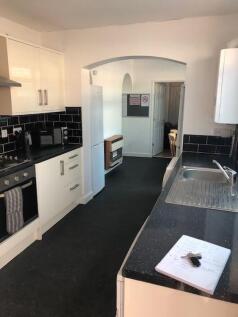 47 Walgrave Kitchen.jpg