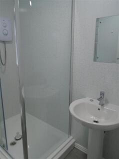 Shower Room (1).JPG