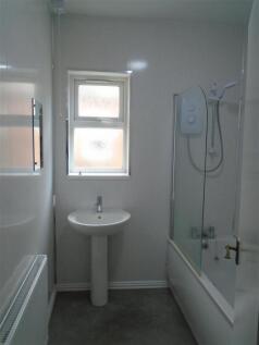 Bathroom (2).JPG