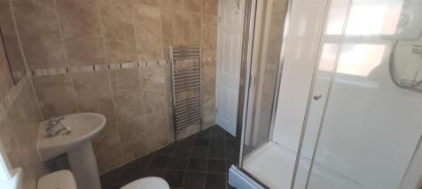 Shower room (3).jpg