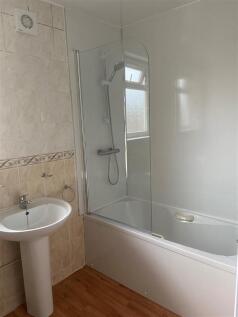 Bathroom 1.JPG