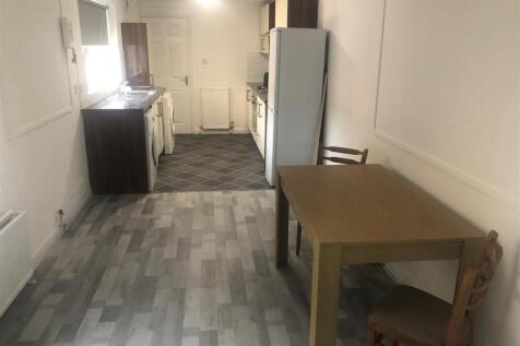 40 De Grey St Flat 1 Kitchen.jpg