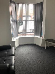 40 De Grey Flat 1 Livingroom.jpg