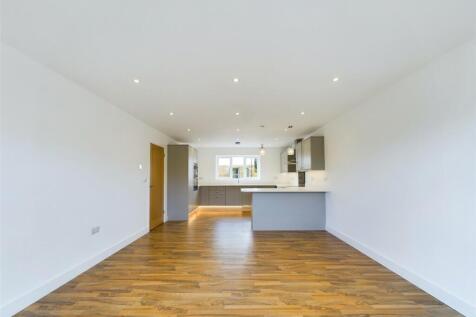 Kitchen / Dining 2