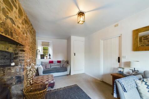 Living / Room