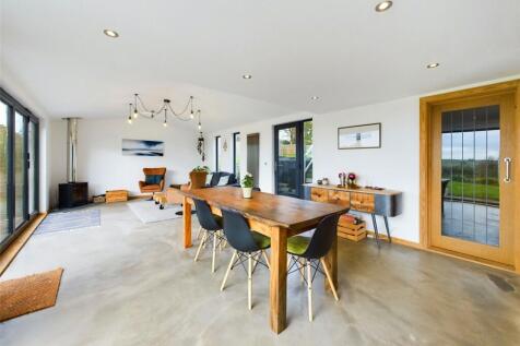 Living / Dining