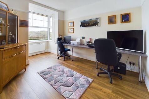 Bedroom 4/Office