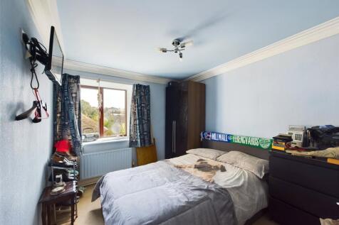 Dual - Bedroom 2