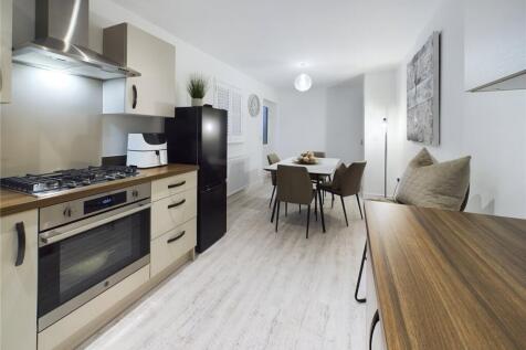 Kitchen / Dining