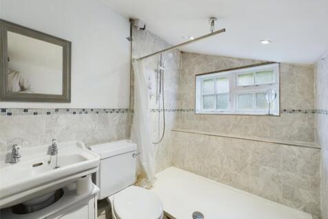 GF Shower Room