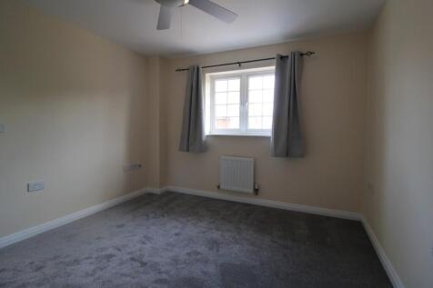 primary bedroom (...