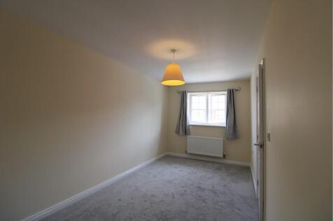 Seconday bedroom