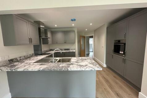 Kitchen 7