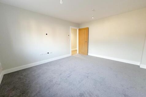 IMG-20251105-WA00...