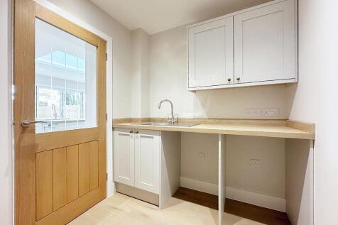 IMG-20251105-WA00...