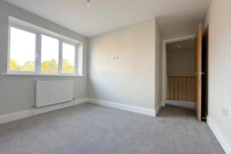 IMG-20251105-WA00...