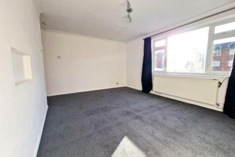 bedroom 1b.jpg