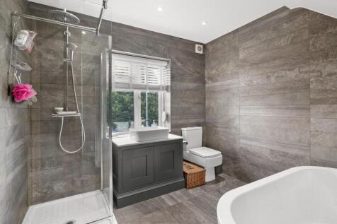 First Floor - Bathroom.jpg