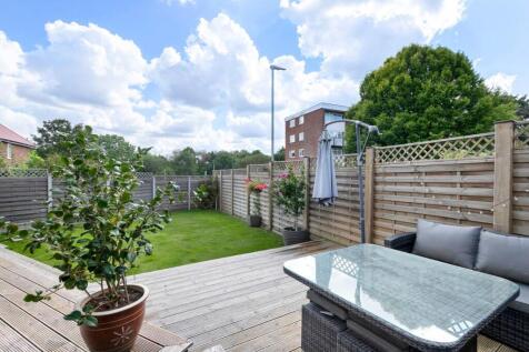 Garden Decking (1).jpg