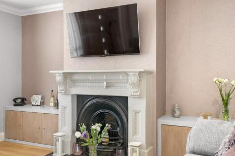 Groud Floor - Living Room - Fireplace.jpg