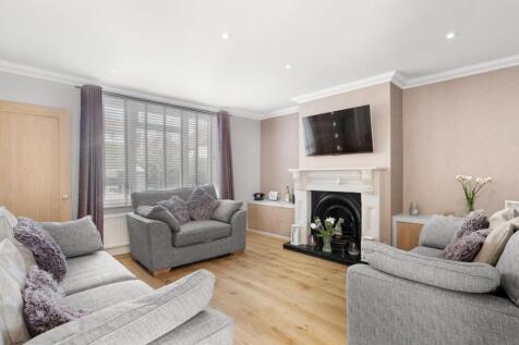 Ground Floor - Living Room (1).jpg