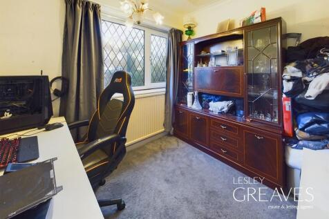 Bedroom Three/Off...