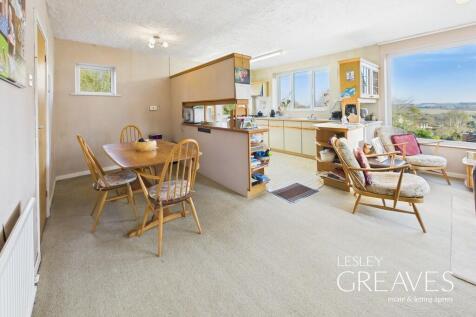 Dining/Kitchen