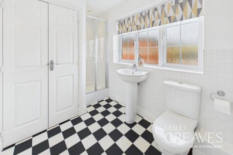 En suite/Bathroom