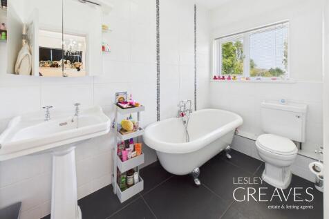 En Suite Bathroom
