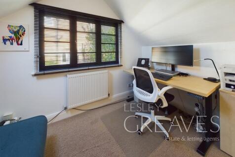 Bedroom/Office