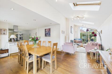 Open Plan Living/...