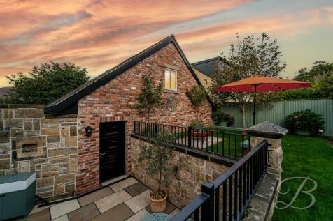 Garage &amp; Garden