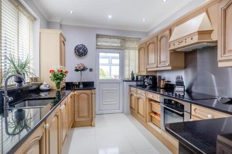 8598543-interior19.jpg