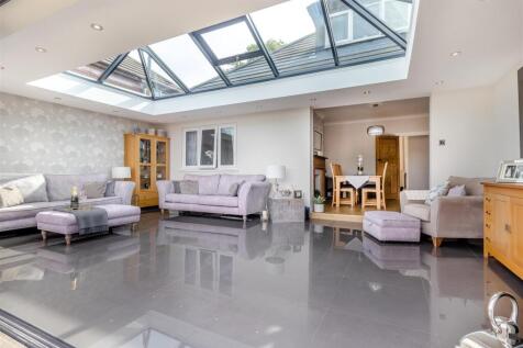 8598543-interior04.jpg