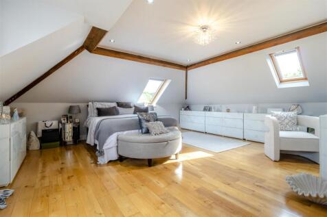 8598543-interior27.jpg