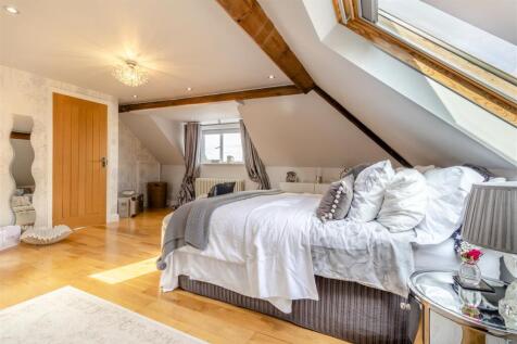 8598543-interior29.jpg