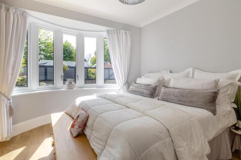 8598543-interior15.jpg