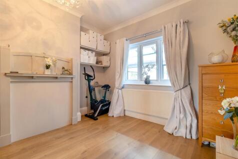 8598543-interior16.jpg