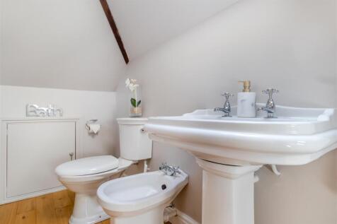 8598543-interior25.jpg