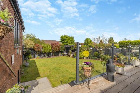 8598543-exterior13.jpg