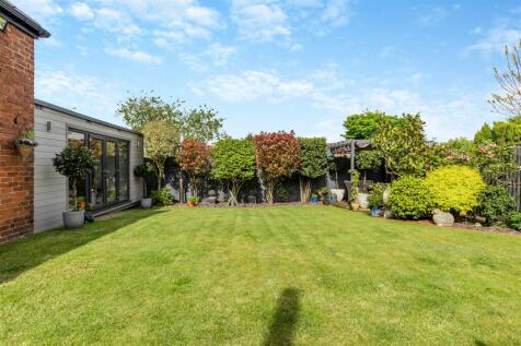 8598543-exterior21.jpg