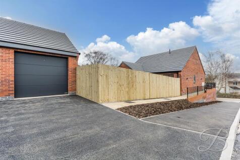 Garage &amp; Parking