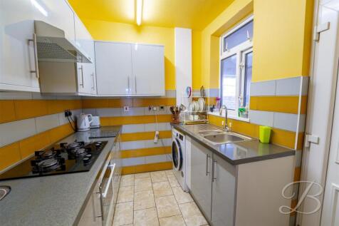 kitchen2.jpg